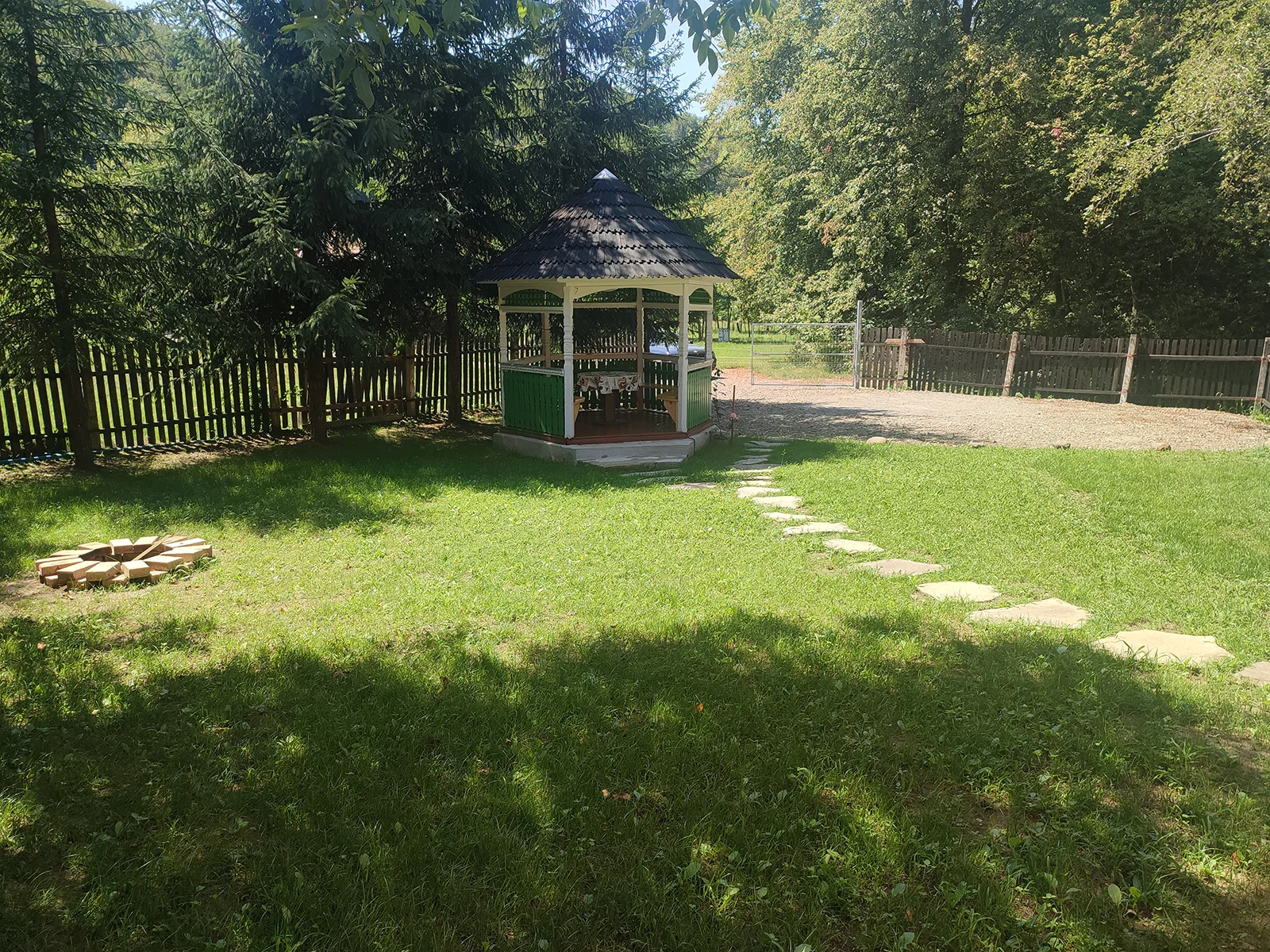 Rózsakert Kulcsosház - Ivó